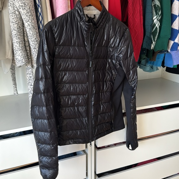 Canada Goose Hybridge Lite Down Jacket - Picture 6 of 13